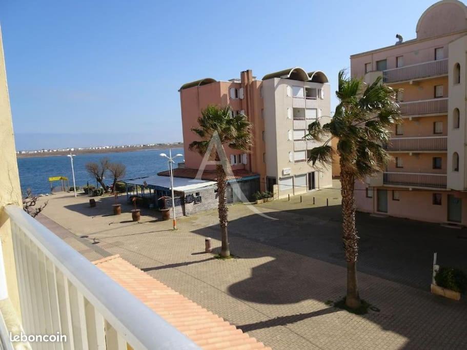 Joli Appartement Avec Grande Et Belle Terrasse, Au Pied De La Plage Du Grazel! Gruissan Exterior foto